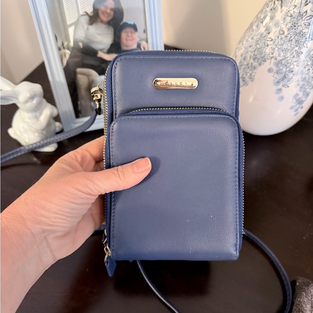 Cluci Blue Crossbody Bag